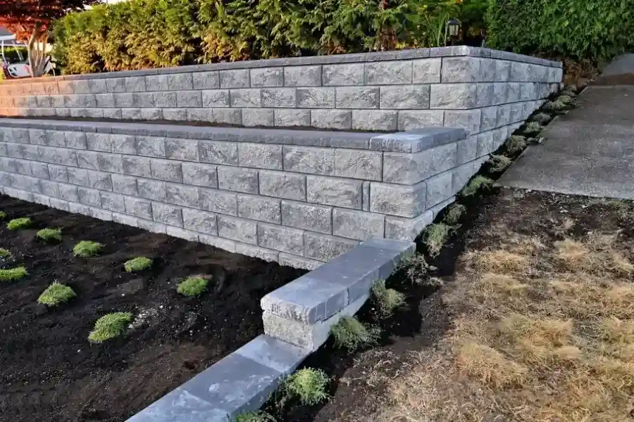Signs You Need A Retaining Wall Installed On Your Property in Delano, CA